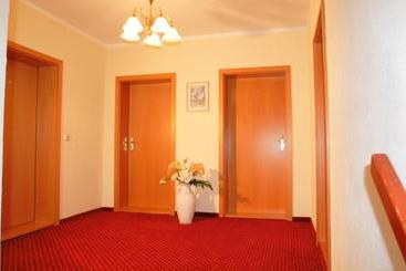 هتل Pension Kaden