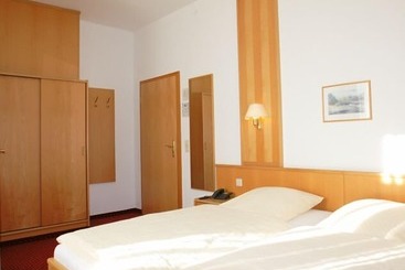 هتل Pension Kaden