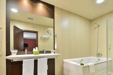 هتل Spa Norat Torre Do Deza 4 Superior