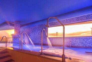 هتل Spa Norat Torre Do Deza 4 Superior