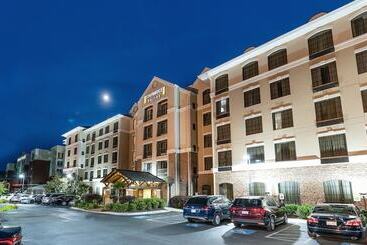هتل Staybridge Suites North Charleston, An Ihg