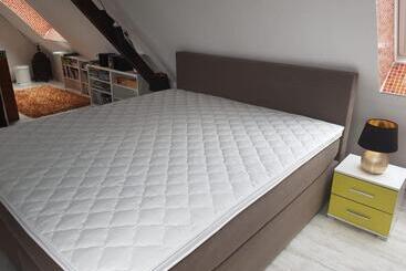هتل Stayincologne