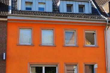 هتل Stayincologne