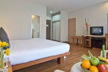 Palmyra Patong Resort Phuket  Sha Extra Plus