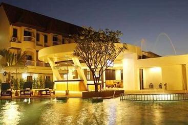 Palmyra Patong Resort Phuket  Sha Extra Plus