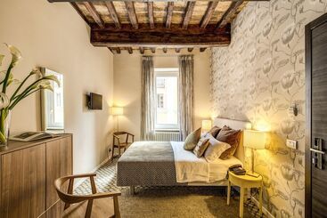 تختخواب و صبحانه Trevi Beau Boutique