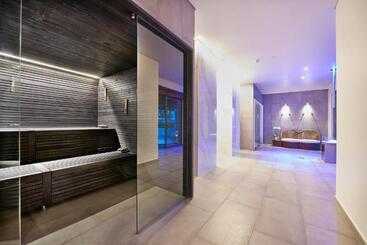 Cascade Wellness Resort