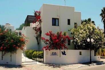 Eva Suites & Apartments