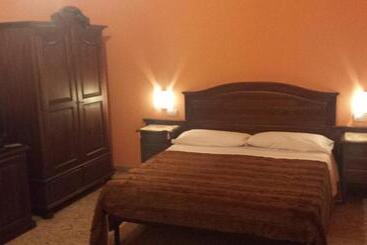 مسافرخانه Pitagora B&b