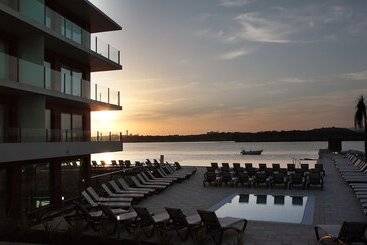 Agua Hotels Riverside