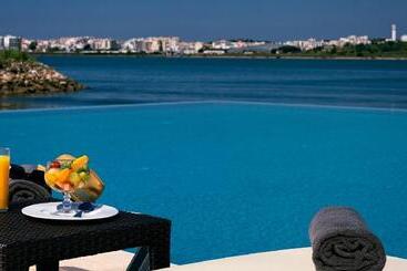 Agua Hotels Riverside