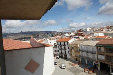 هتل Ciudad Pozo Alcon