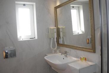 هتل Delfina Tropic Beach