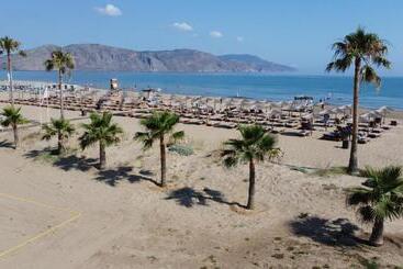 هتل Delfina Tropic Beach