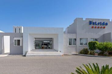هتل Delfina Tropic Beach