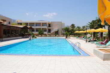 هتل Delfina Tropic Beach