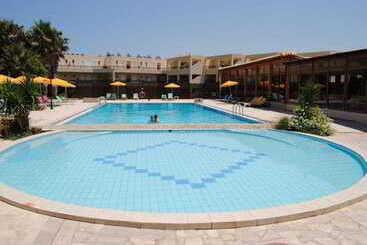 هتل Delfina Tropic Beach
