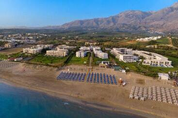 هتل Delfina Tropic Beach