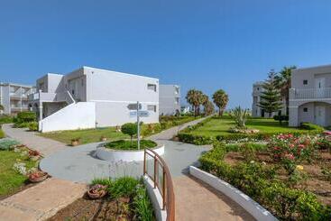 هتل Delfina Tropic Beach