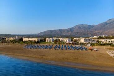 هتل Delfina Tropic Beach