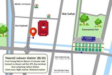 هتل Feung Nakorn Balcony Rooms And Cafe