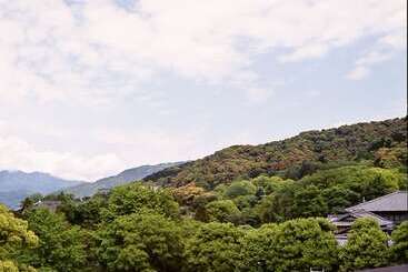 هتل Gion Ryokan Karaku