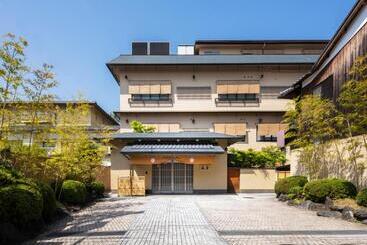هتل Gion Ryokan Karaku