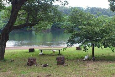 هتل Izu Ippeki Lake Lakeside Terrace