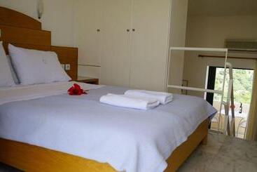 Orestis Hotel Sea View Apartments