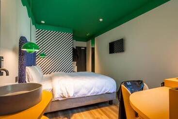 هتل P6 Antwerp