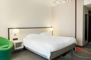 هتل Park Inn By Radisson Brussels Centre Midi