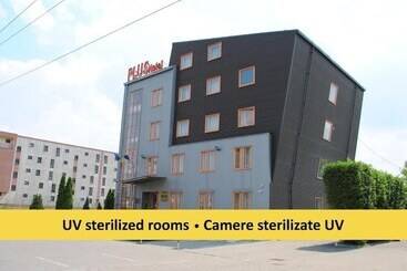 هتل Plus