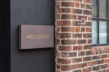 هتل The Resident Liverpool