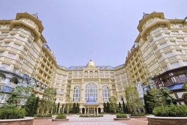 هتل Tokyo Disneyland