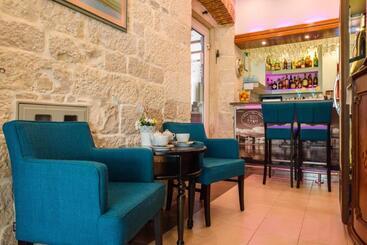 Heritage Hotel Vila Sikaa