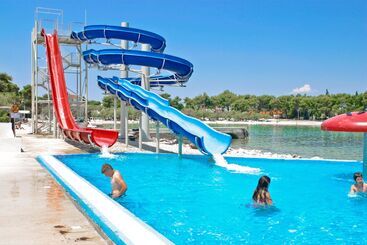 هتل Villa Midea