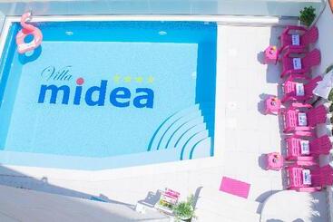 هتل Villa Midea