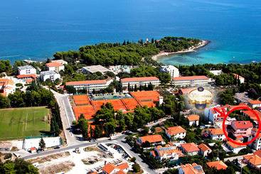 هتل Villa Midea