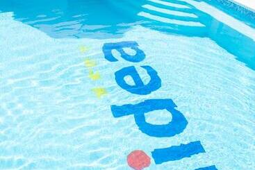 هتل Villa Midea