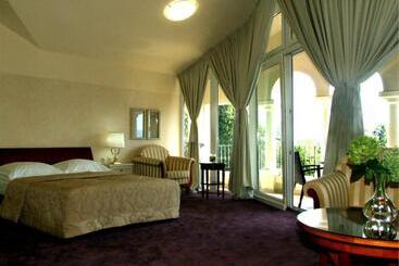 هتل Villa Vera