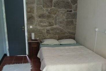 Stone Farm Hostel - Felgueiras