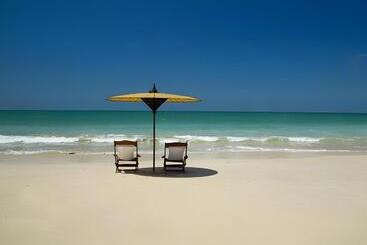 Amazing Ngapali Resort