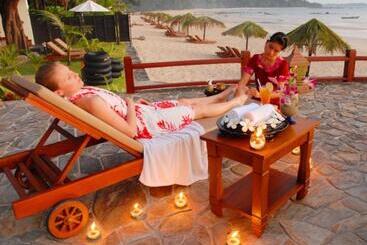 Amazing Ngapali Resort