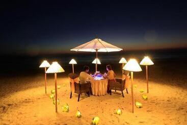 Amazing Ngapali Resort