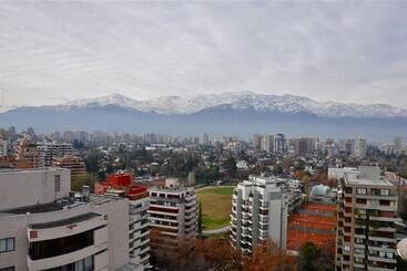 Versalles Suites