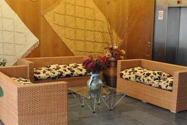 Versalles Suites