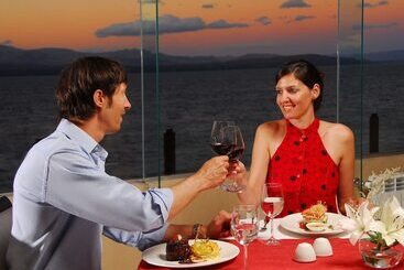 هتل Alma Del Lago Suites & Spa