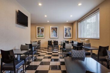 هتل Best Western Plus Plaza