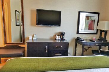 هتل Best Western Plus Plaza