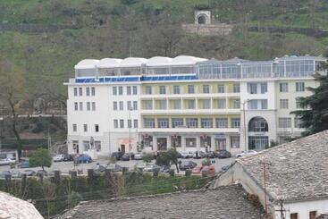 هتل Cajupi